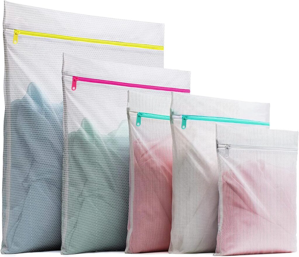 Mesh zipper storage bags.