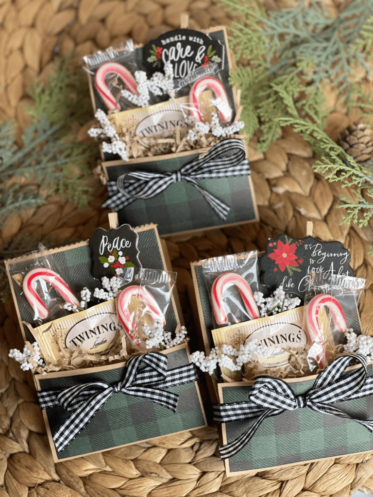 Tea & Shortbread Pockets For Christmas Party