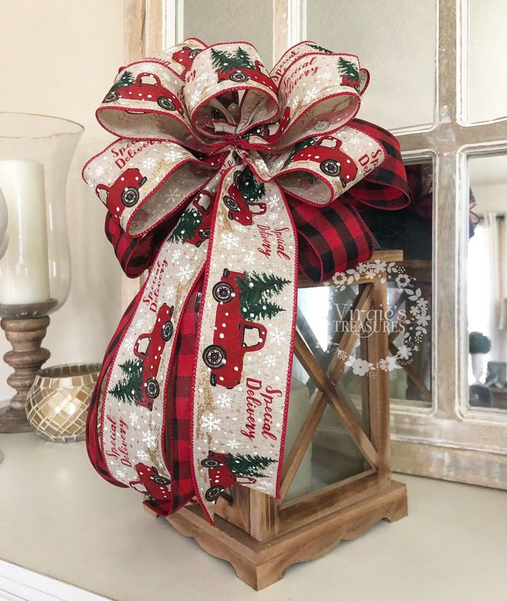 Plaid Bow Lantern Design