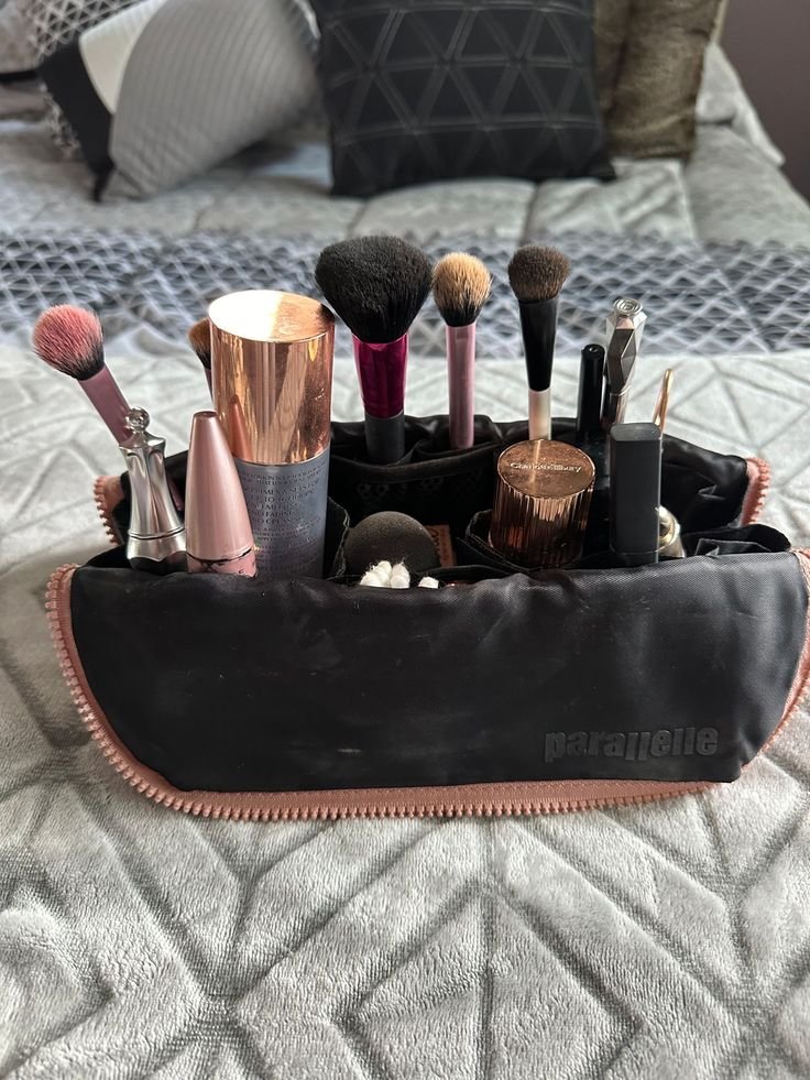 Keep Brushes in Sleeve Bags