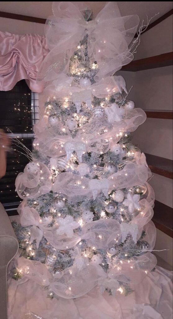 Glittering White Tree Setup