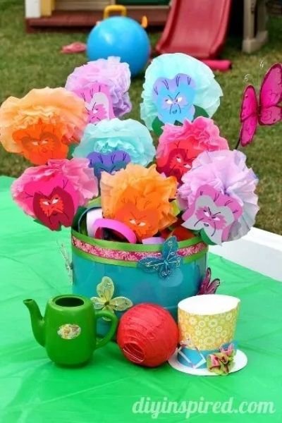 Easy Wonderland Craft Projects