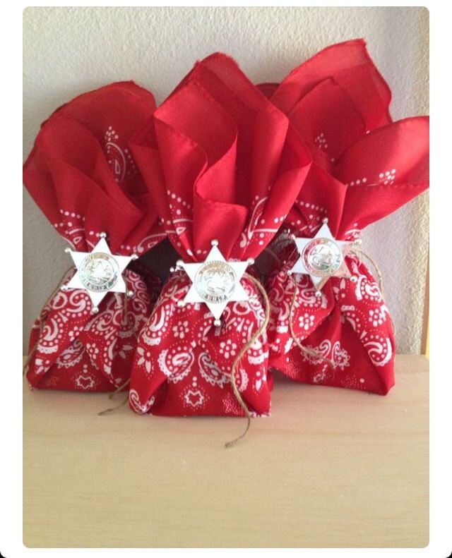 Sheriff Badge Treat Bags