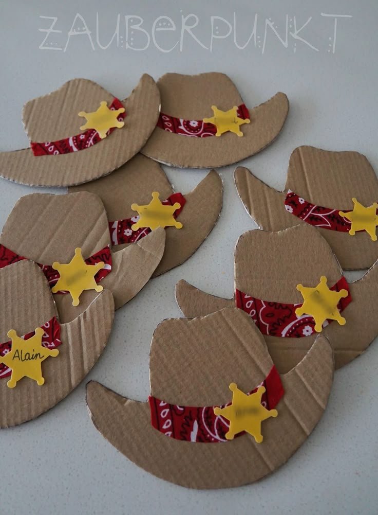 DIY Cowboy Hat Garland