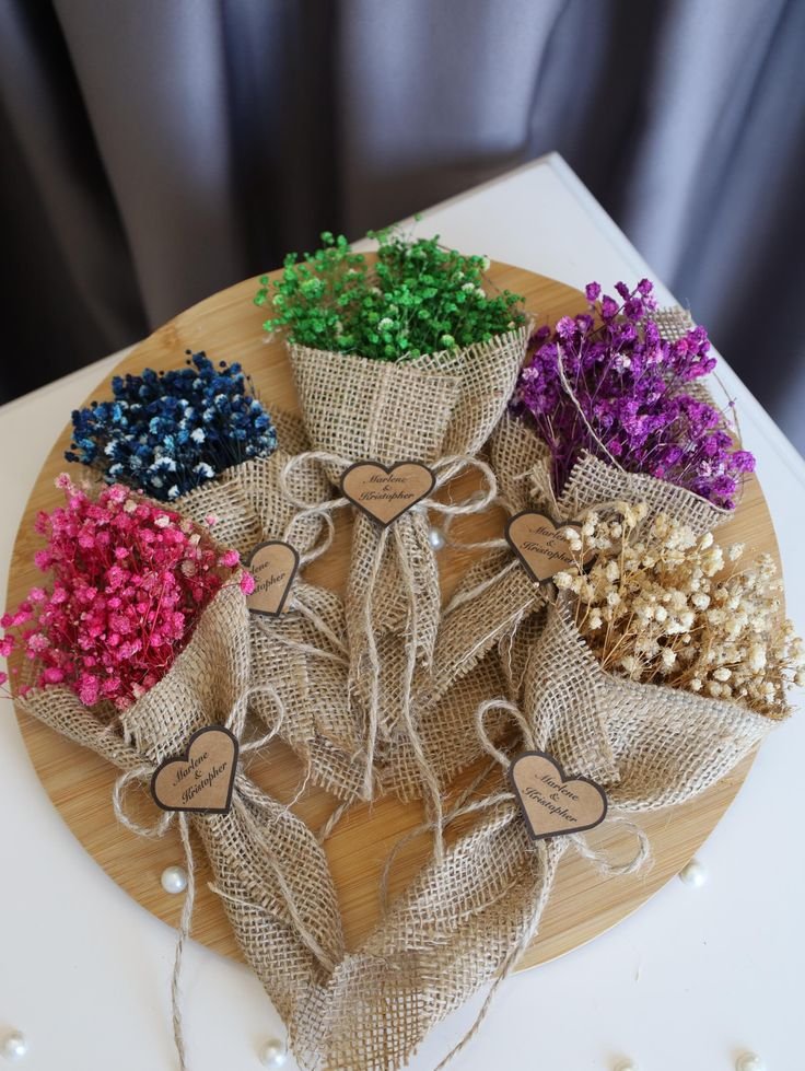 Charming Guest Souvenirs