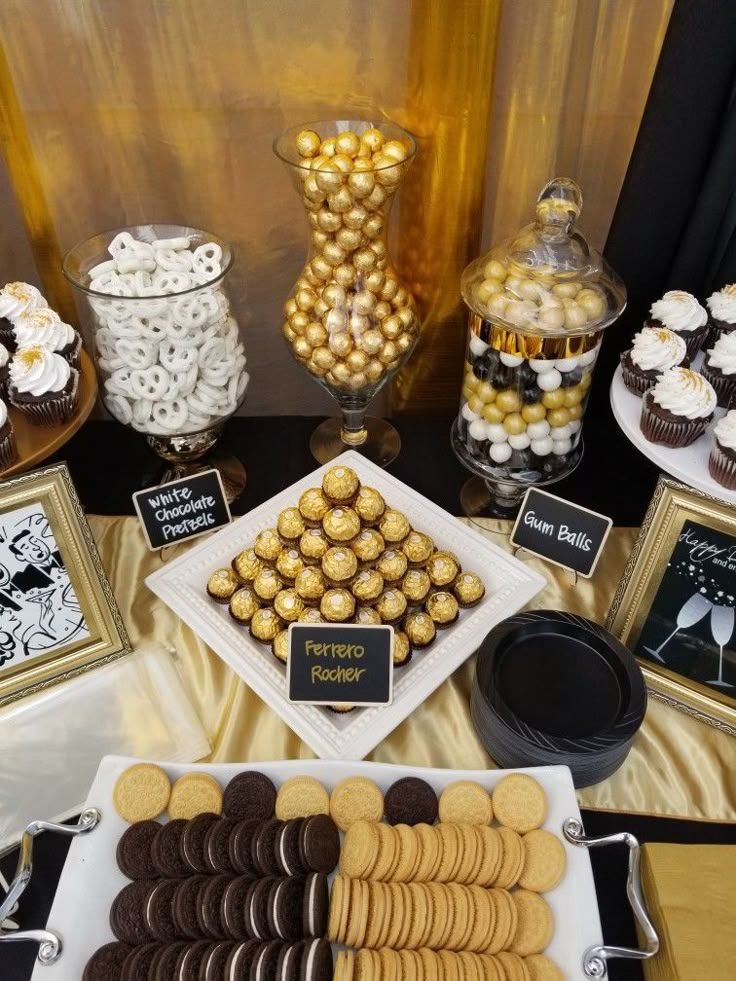 20+ Glamorous Roaring 20s Party Ideas for a Dazzling Night